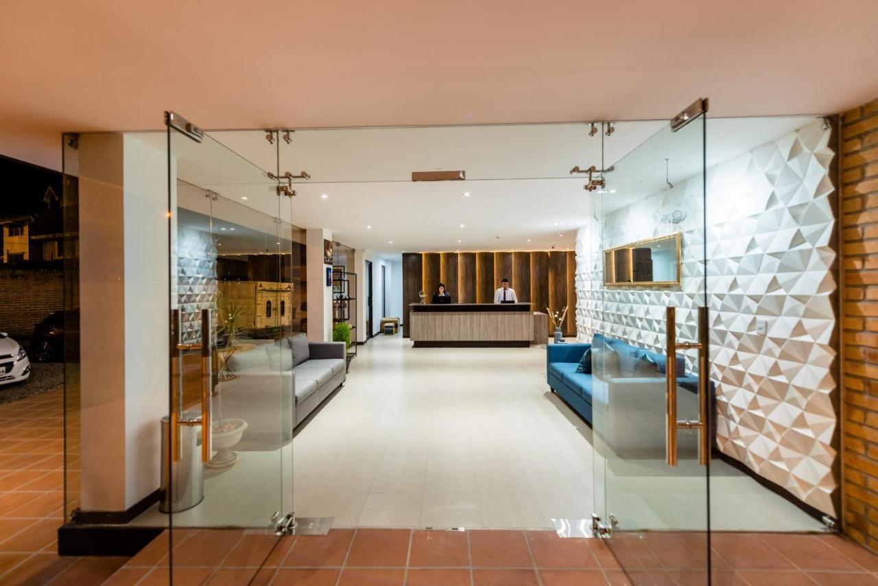 Venue Batan Hotel&Suites קואנקה מראה חיצוני תמונה