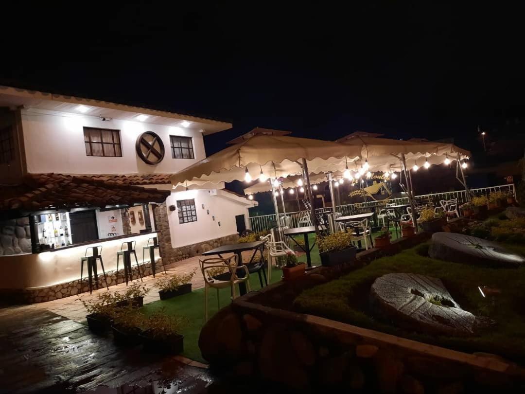 Venue Batan Hotel&Suites קואנקה מראה חיצוני תמונה