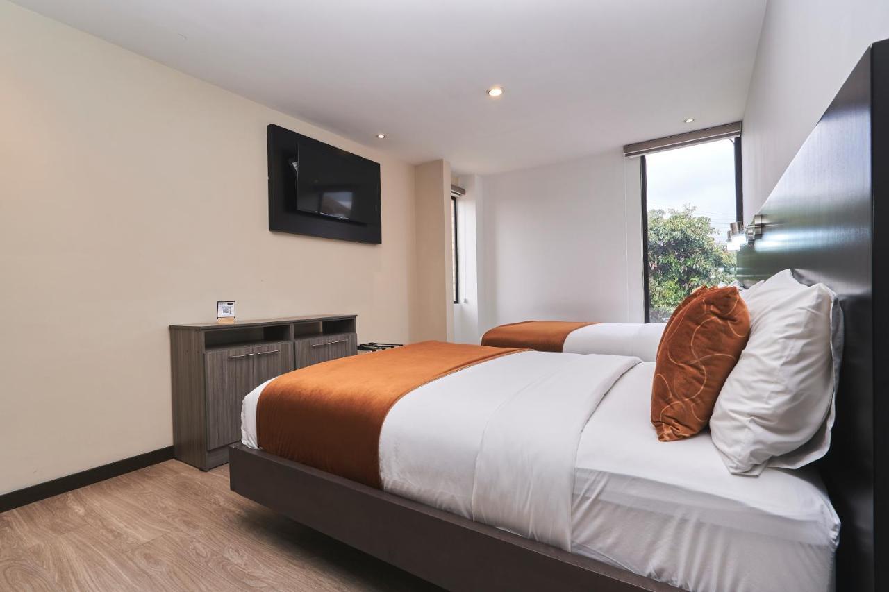 Hotel & Suites En Cuenca, Venue Batan מראה חיצוני תמונה
